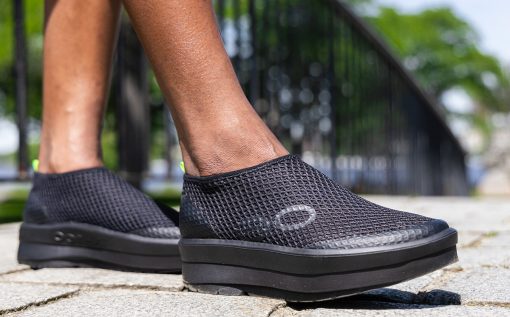 Women's OOmega Chukka Shoe - Black - Image 4