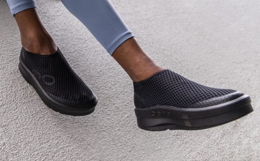 Women's OOmega Chukka Shoe - Black - Image 3