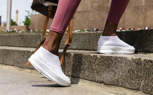 Women's OOmega Chukka Shoe - White - Image 4