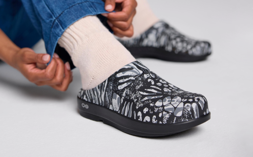 Women's OOcloog Limited Edition Clog - Combo Camo - Image 4