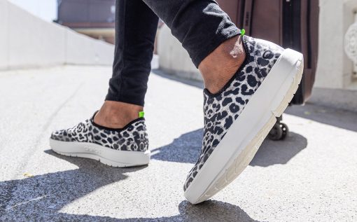 Women's OOmg eeZee Low Shoe - White Gray Cheetah (SALE) - Image 4