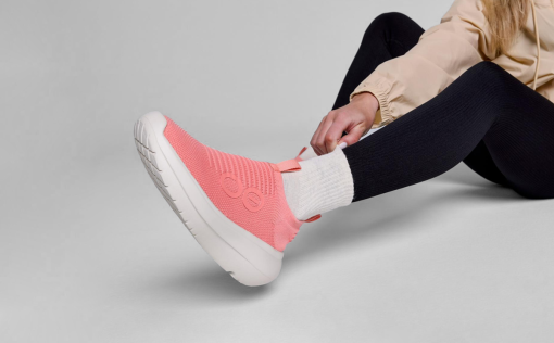 Women's OOmy Zen - Coral - Image 3
