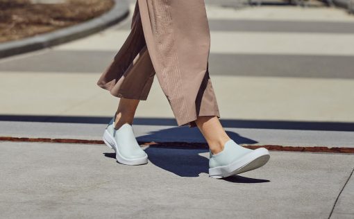 Women's OOmg eeZee Low Shoe - Ice (SALE) - Image 3