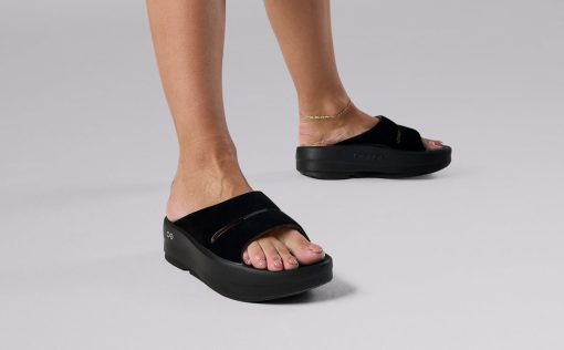 Women's OOmega OOahh Posh Sandal - Black - Image 5